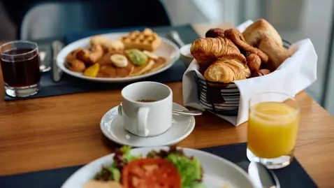 Umsatzsteuer: Frühstück & Co. – Nebenleistungen zur ermäßigt besteuerten Be...